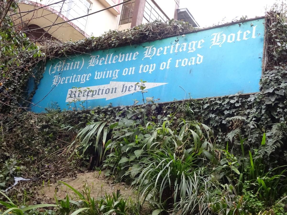 Old - Main Bellevue Heritage Hotel Darjeeling  Extérieur photo